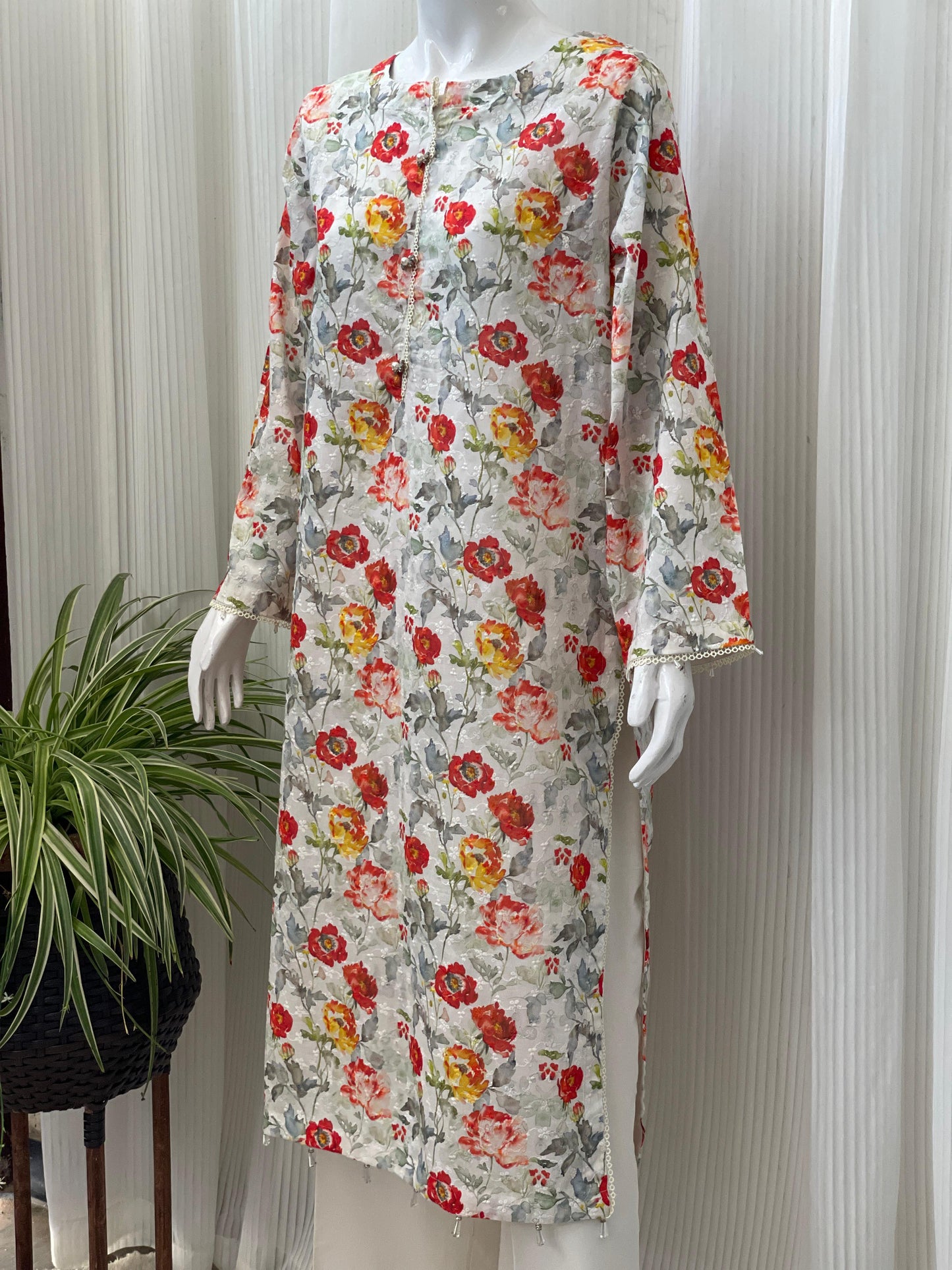 Elegant Chikankari Three-Piece Kurta Set – Festive Ethnic Wear for Women