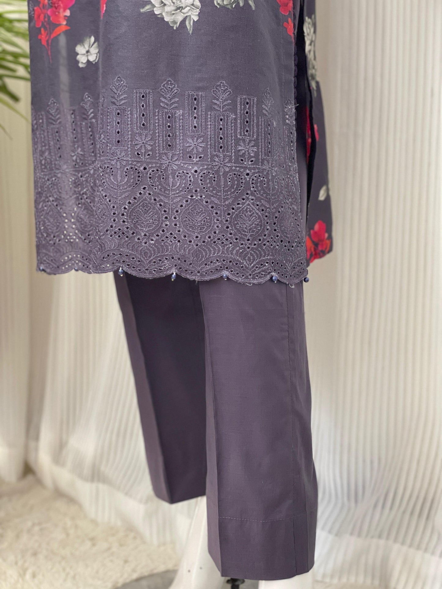 Elegant Chikankari Three-Piece Kurta Set – Festive Ethnic Wear for Women