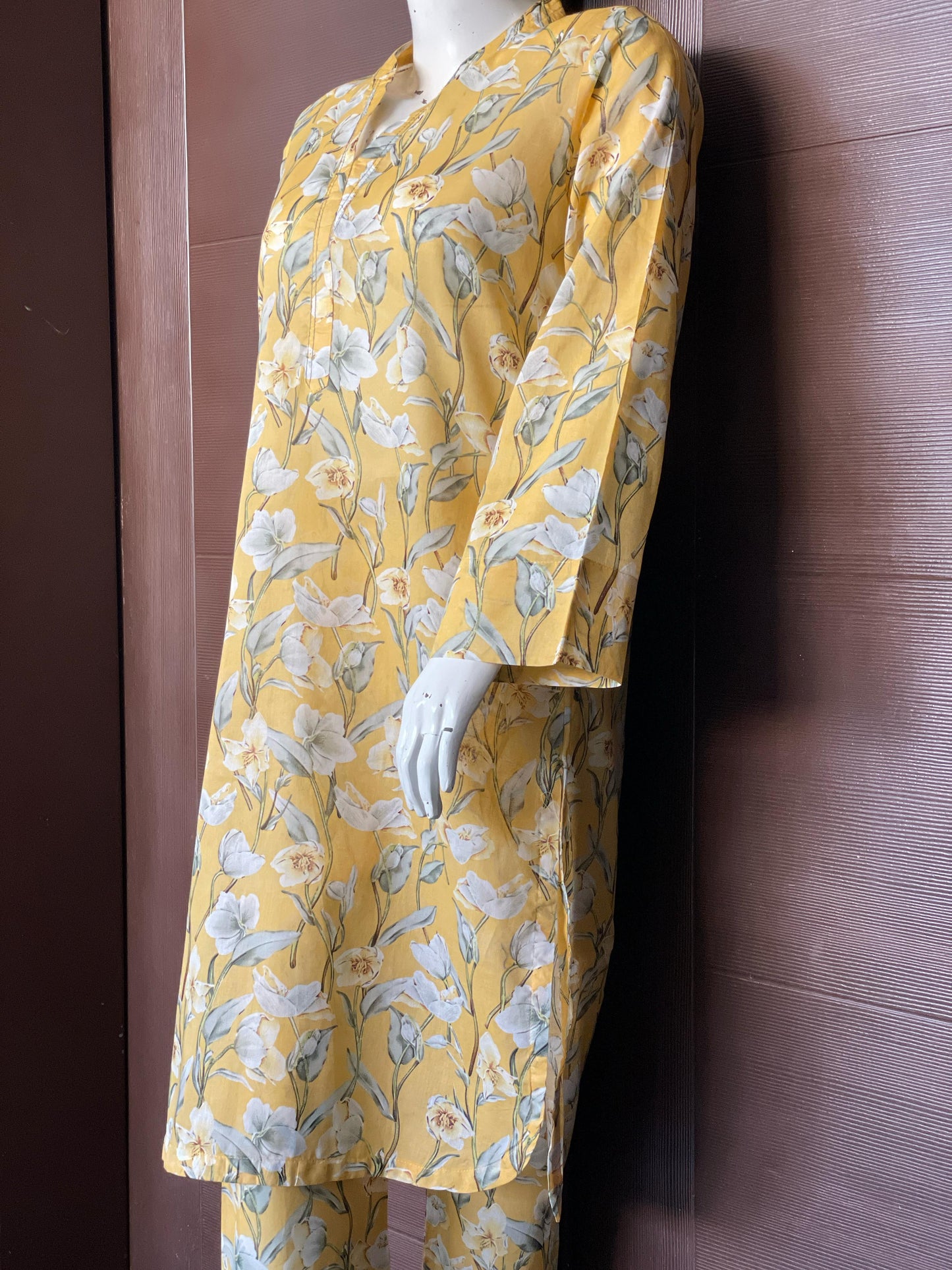 Yellow Color Gol Daman Shirt- Two-piece Lawn Collection