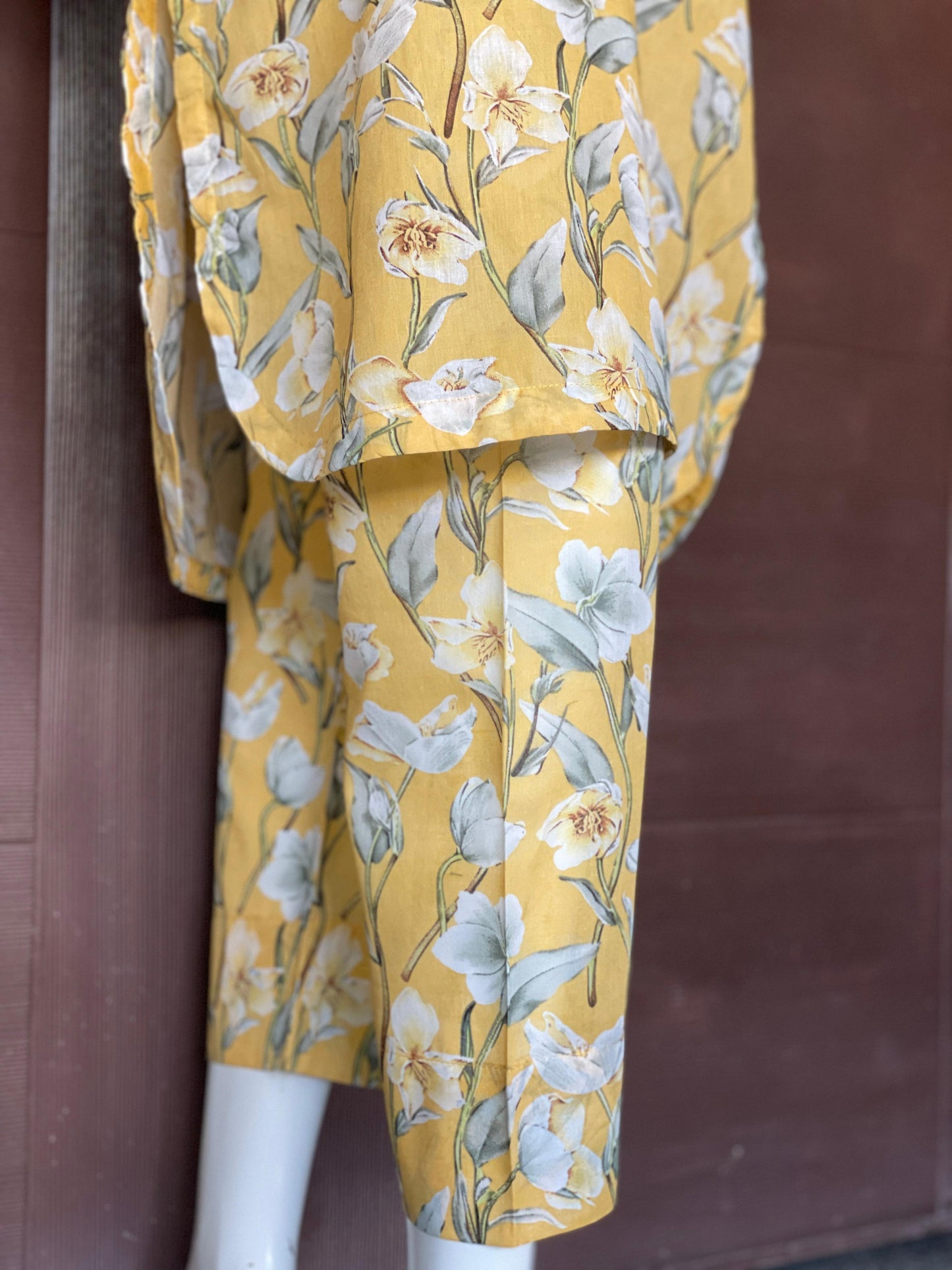 Yellow Color Gol Daman Shirt- Two-piece Lawn Collection