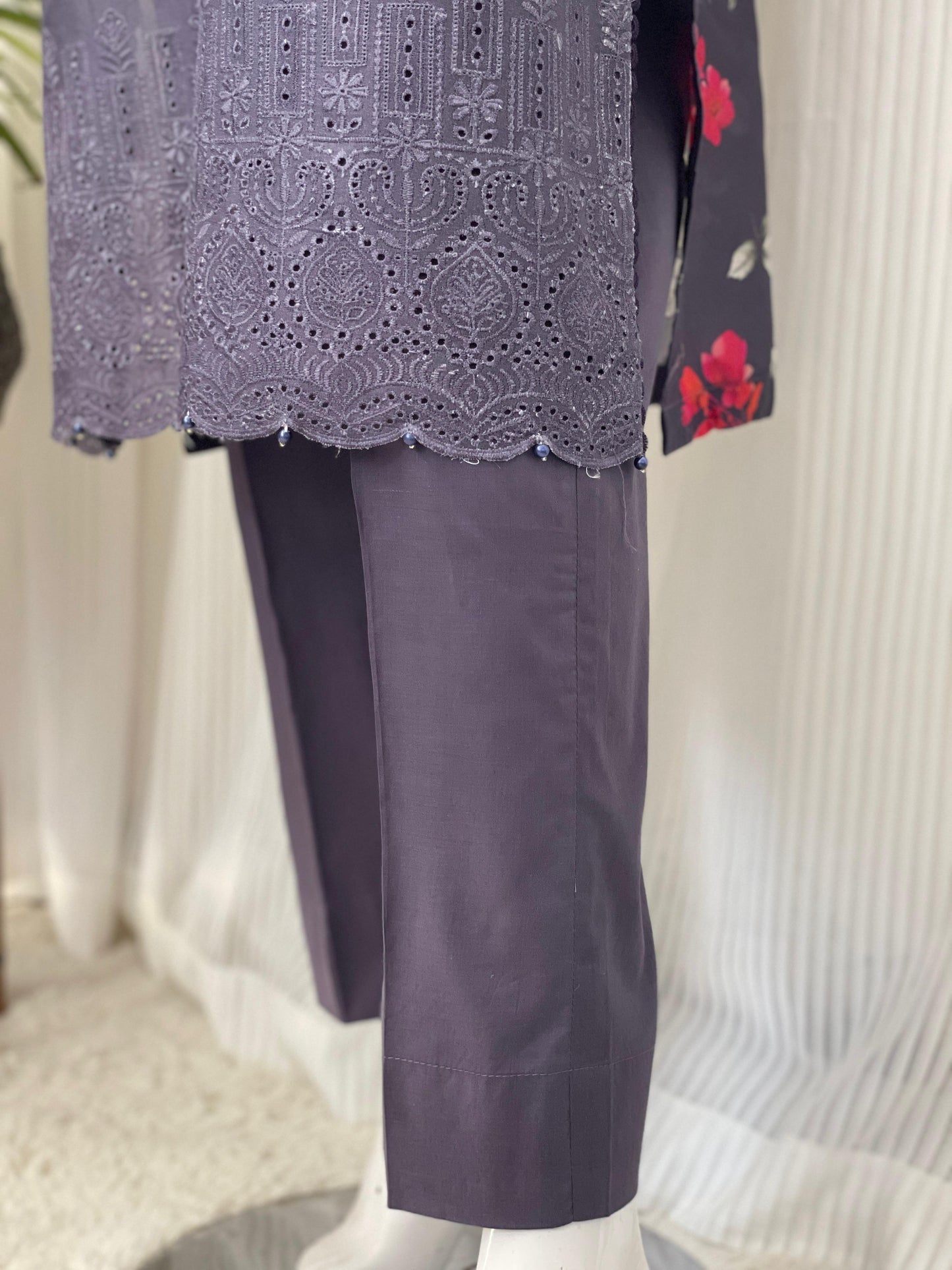 Elegant Chikankari Three-Piece Kurta Set – Festive Ethnic Wear for Women